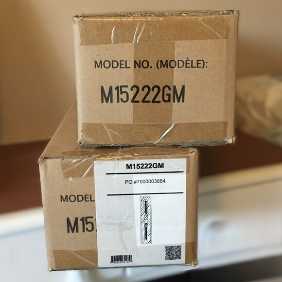 "Marco" Wall Sconce by MATTEO - BRAND NEW IN BOX! 𝟐 𝐚𝐯𝐚𝐢𝐥𝐚𝐛𝐥𝐞 - Picture 8 of 12